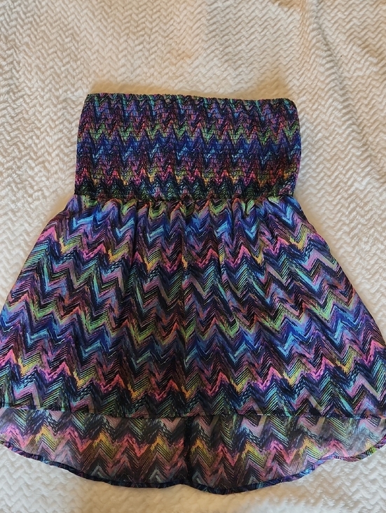 No Boundaries Tops - No Boundaries Strapless Smocked Top with Colorful Chevron Pattern
